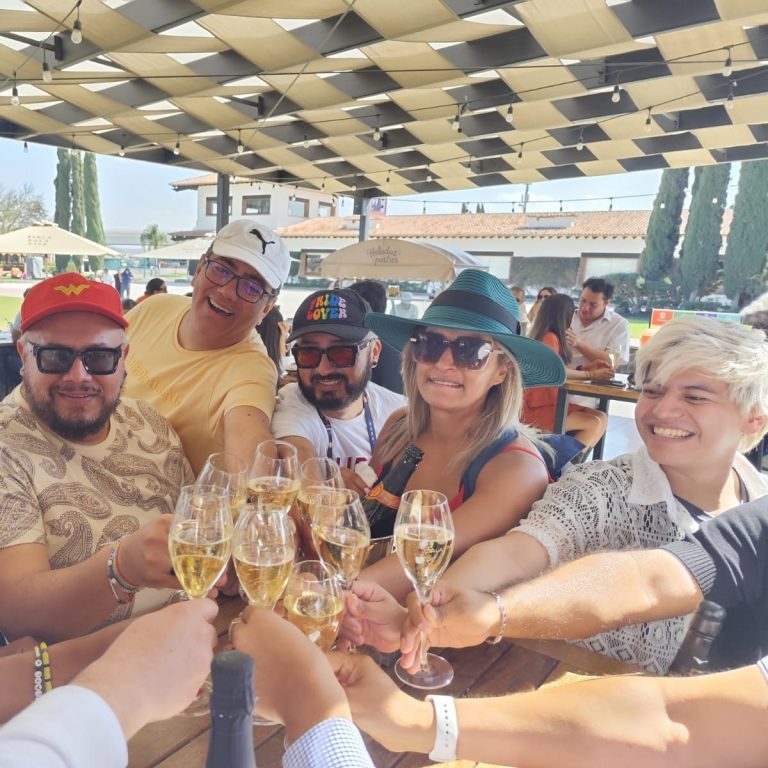 Tour gay viñedos Freixenet Querétaro México