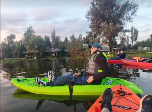 Tour gay Amanecer en Kayak en Xochimilco