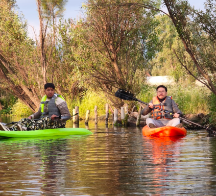Tour gay Amanecer en Kayak en Xochimilco