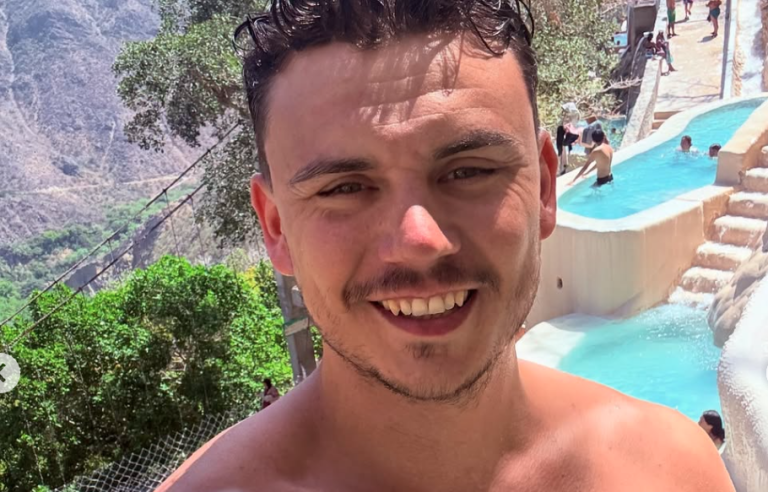 Tour 10 de mayo lgbt, tour día de las madres lgbt, día de las madres en los viñedos de Querétaro lgbt, cata de vino 10 de mayo